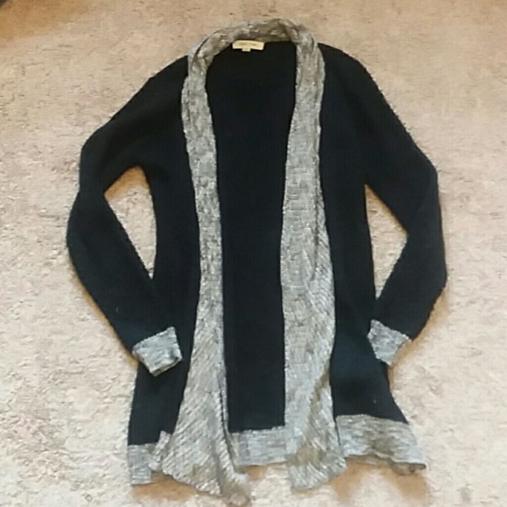 Pink rose black and grey sweater